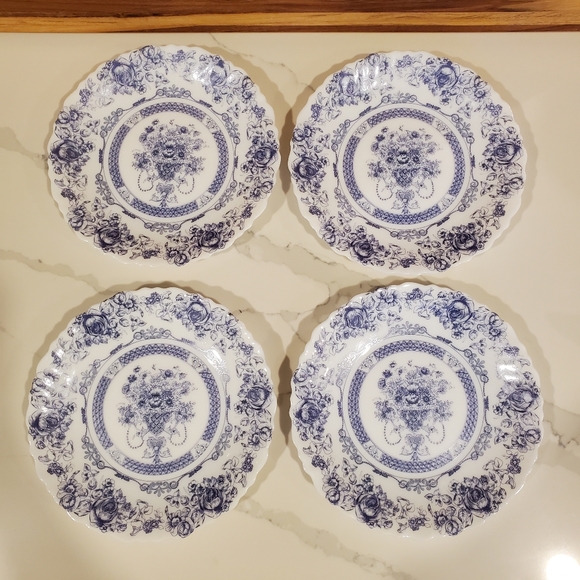 Arcopal Honorine France Opal Glass Salad/ Dessert Plates Blue Floral, quantity 4 - Picture 2 of 8